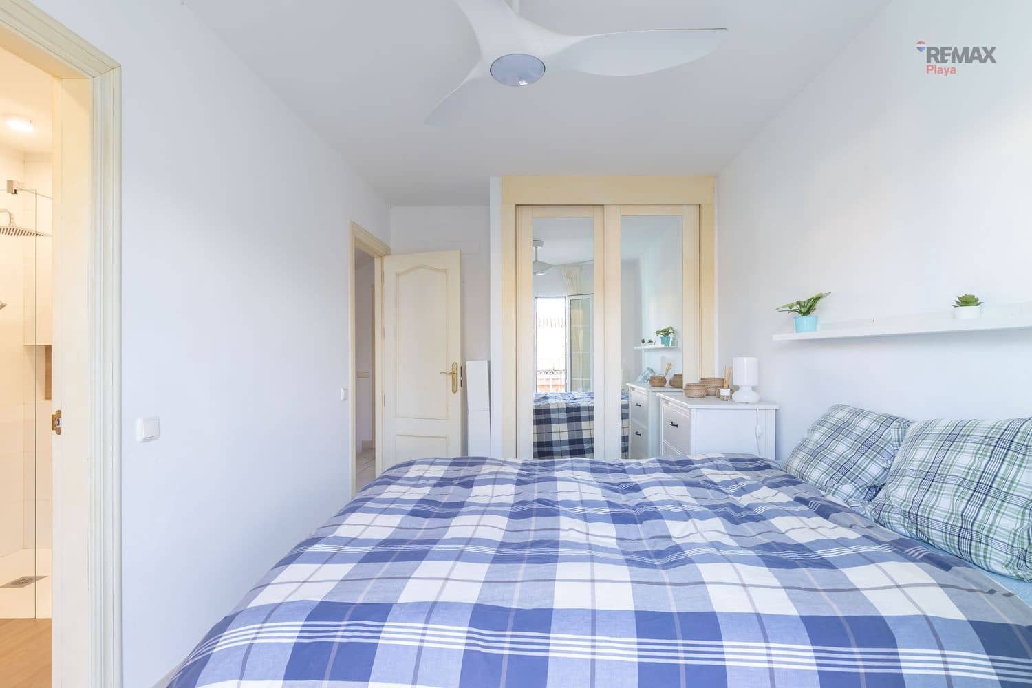 2 makuuhuone Omakotitalo vuokrattavana paikassa Vera mukana uima-altaan 
autotalli - 850 € (Ref: 9629617)