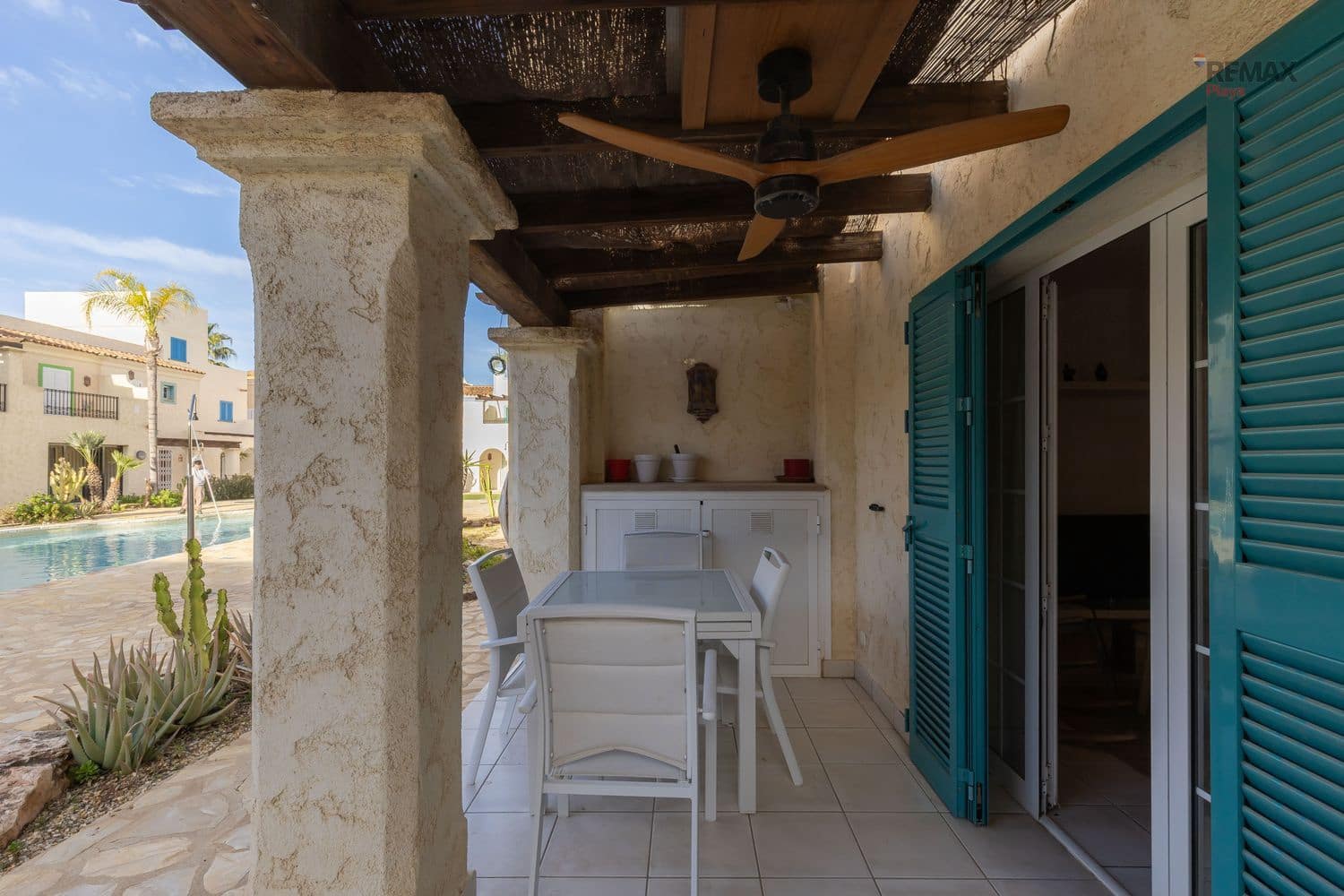 2 makuuhuone Omakotitalo vuokrattavana paikassa Vera mukana uima-altaan 
autotalli - 850 € (Ref: 9629617)