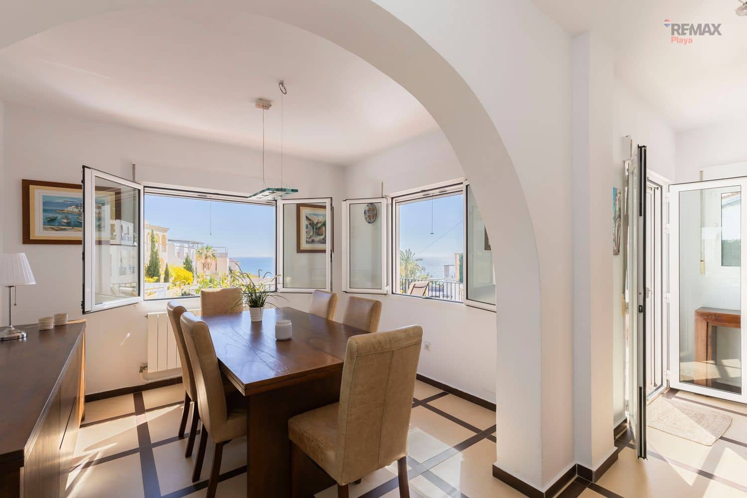 4 bedroom Villa for sale in Mojacar with pool garage - € 498,000 (Ref: 9694704)