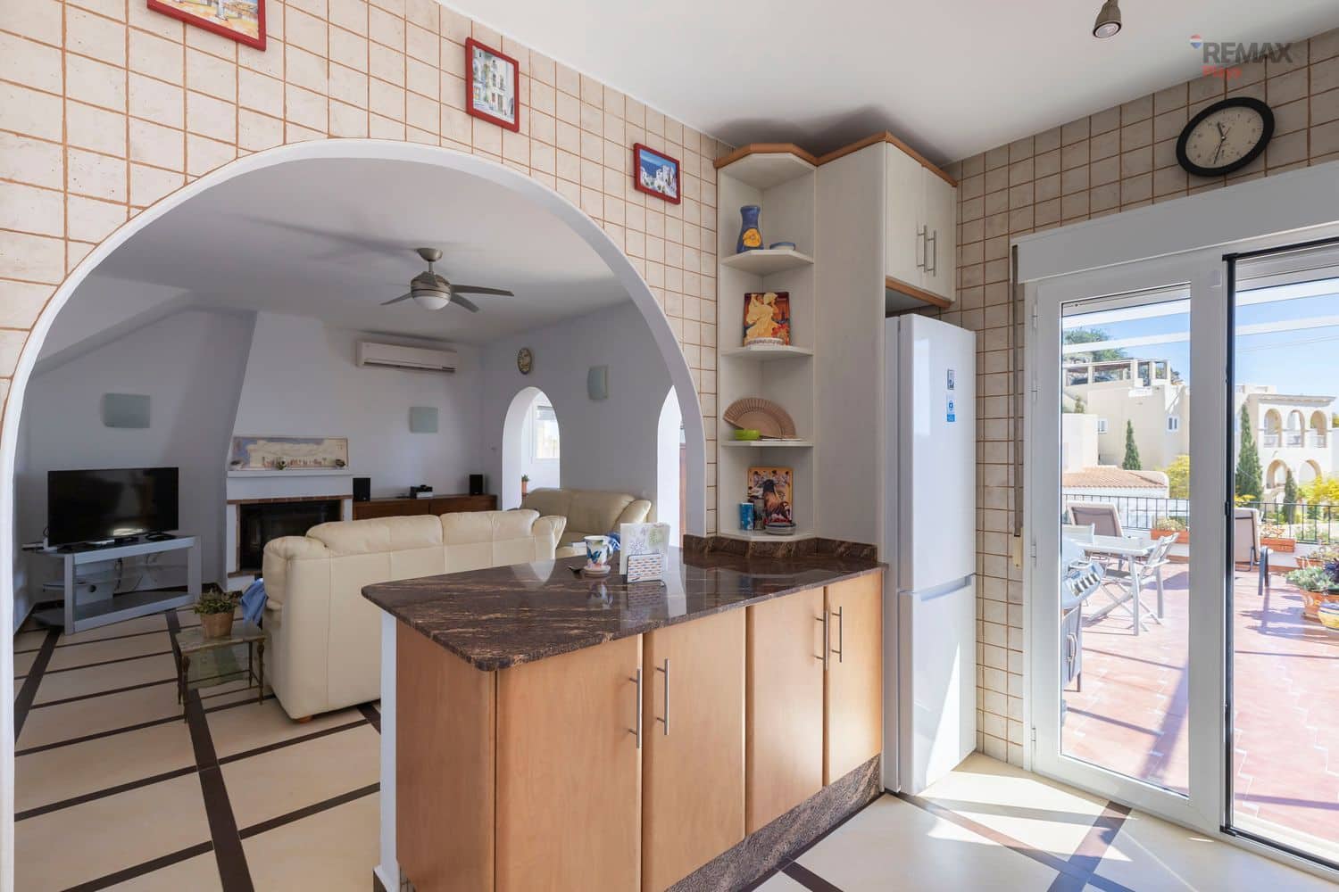 4 bedroom Villa for sale in Mojacar with pool garage - € 498,000 (Ref: 9694704)