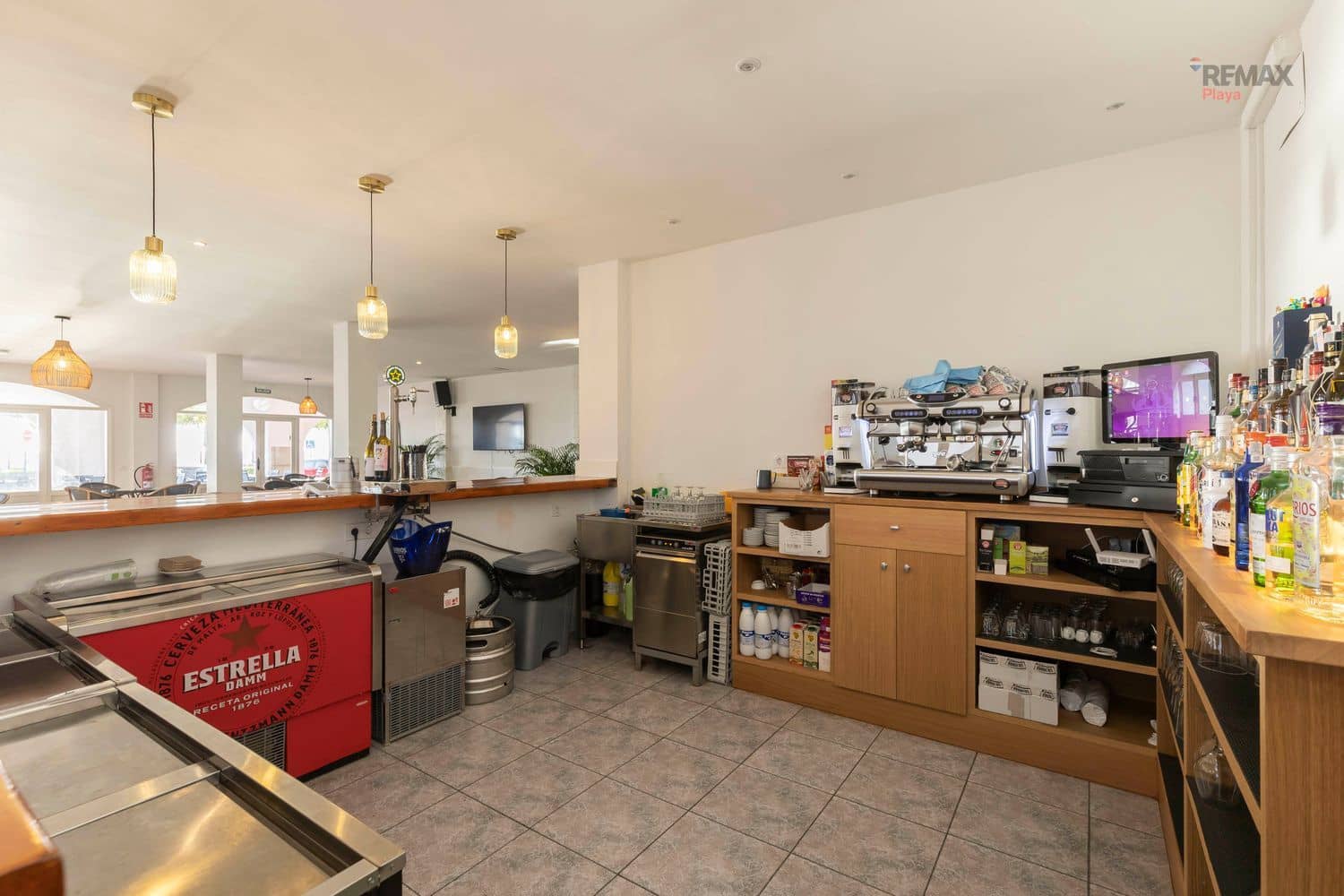 Commercial for sale in Vera - € 382,000 (Ref: 9697951)