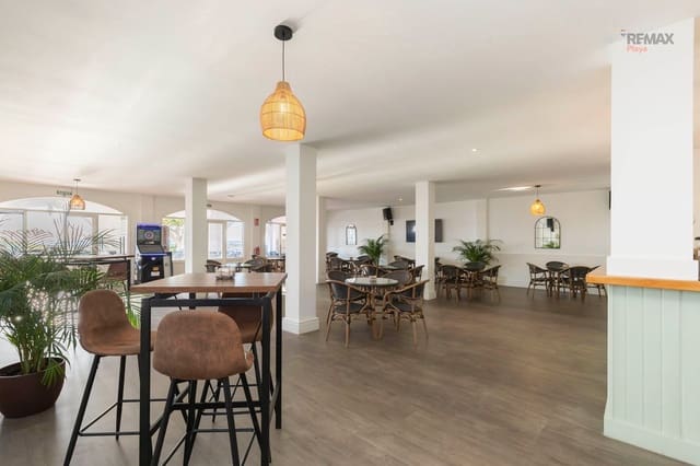 Local Commercial à vendre à Las Marinas - Pueblo Laguna, Vera - 382 000 € (Ref: 9697951)