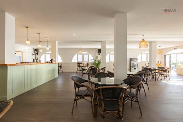 Local Commercial à vendre à Las Marinas - Pueblo Laguna, Vera - 382 000 € (Ref: 9697951)