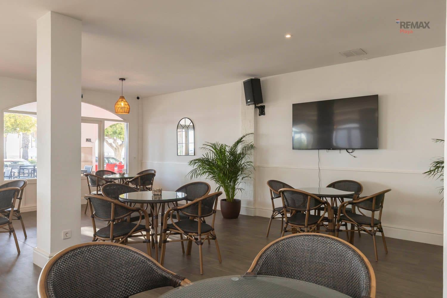 Commercial for sale in Vera - € 382,000 (Ref: 9697951)