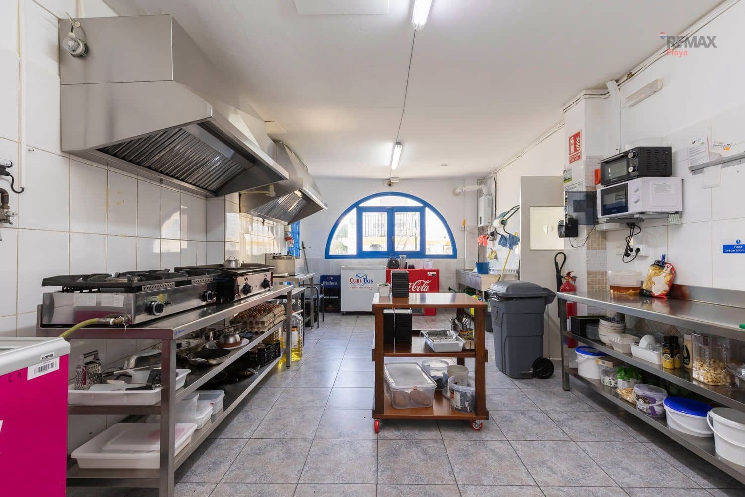 Commercial for sale in Vera - € 382,000 (Ref: 9697951)