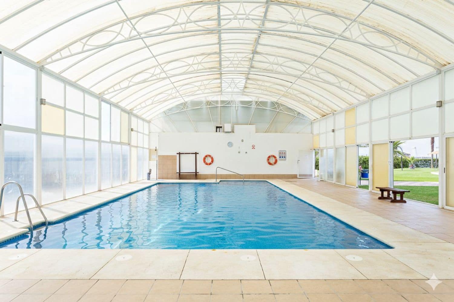 1 makuuhuone Huoneisto vuokrattavana paikassa Vera mukana uima-altaan 
autotalli - 650 € (Ref: 9770271)