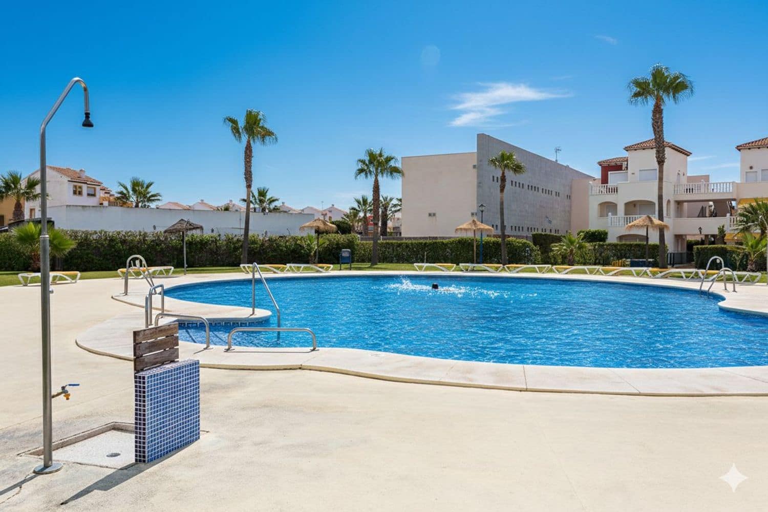 1 makuuhuone Huoneisto vuokrattavana paikassa Vera mukana uima-altaan 
autotalli - 650 € (Ref: 9770271)