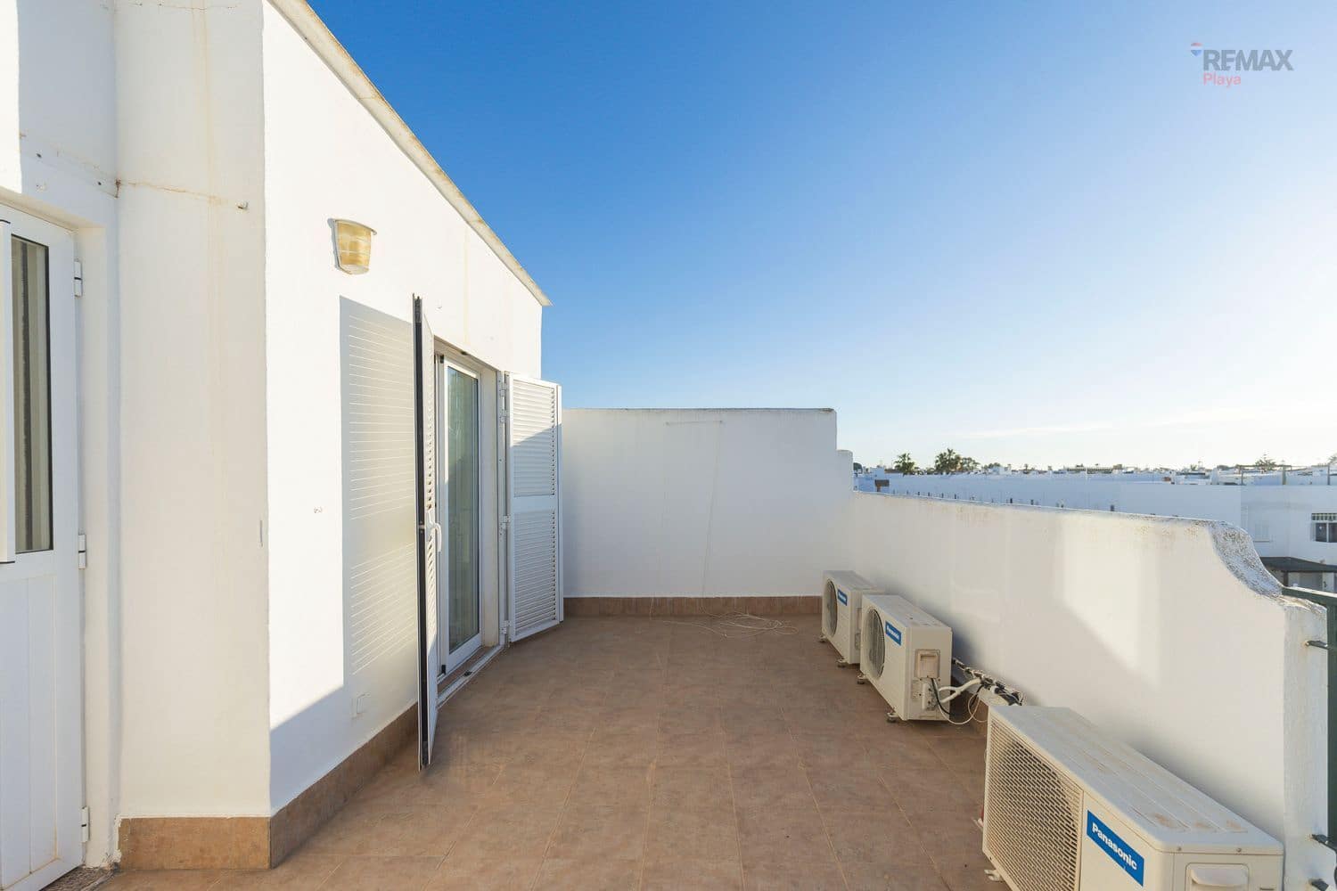 3 makuuhuone Omakotitalo myytävänä paikassa Vera mukana uima-altaan 
autotalli - 274 900 € (Ref: 9788077)