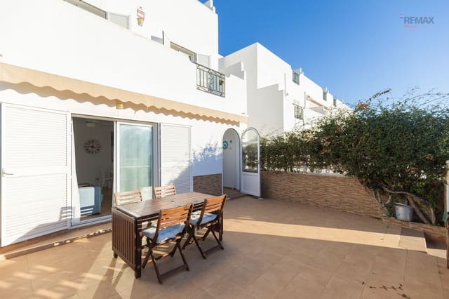 3 makuuhuone Omakotitalo myytävänä paikassa Las Marinas - Pueblo Laguna, Vera mukana uima-altaan 
autotalli - 274 900 € (Ref: 9788077)