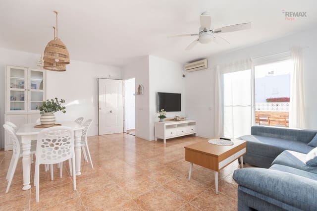 3 makuuhuone Omakotitalo myytävänä paikassa Las Marinas - Pueblo Laguna, Vera mukana uima-altaan 
autotalli - 274 900 € (Ref: 9788077)