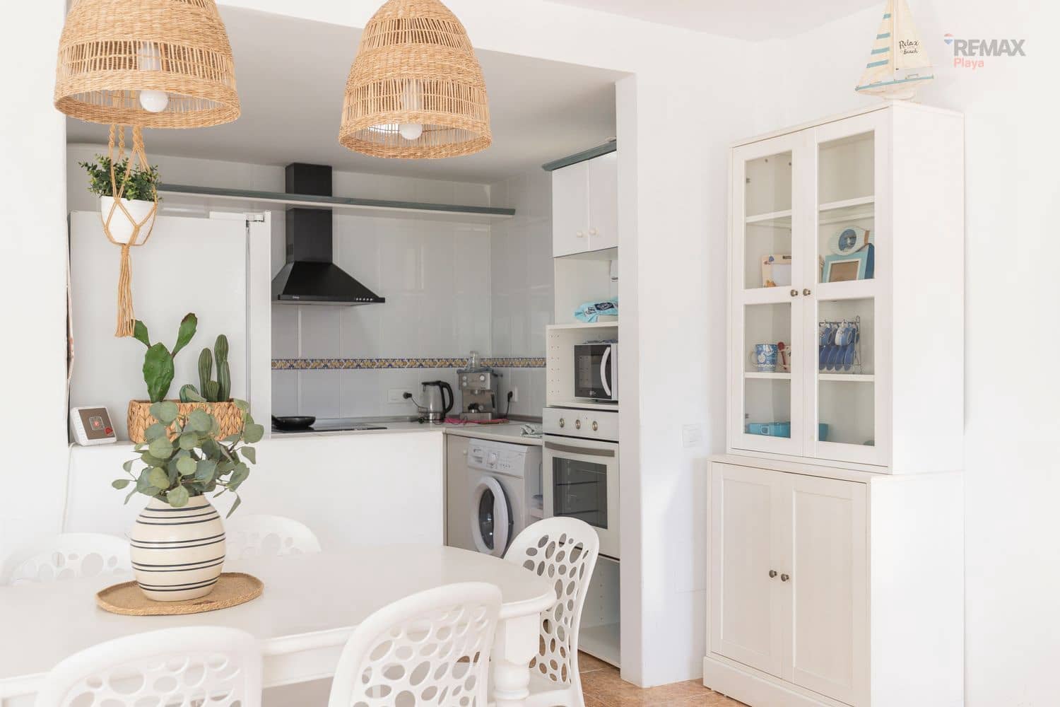 3 makuuhuone Omakotitalo myytävänä paikassa Vera mukana uima-altaan 
autotalli - 274 900 € (Ref: 9788077)