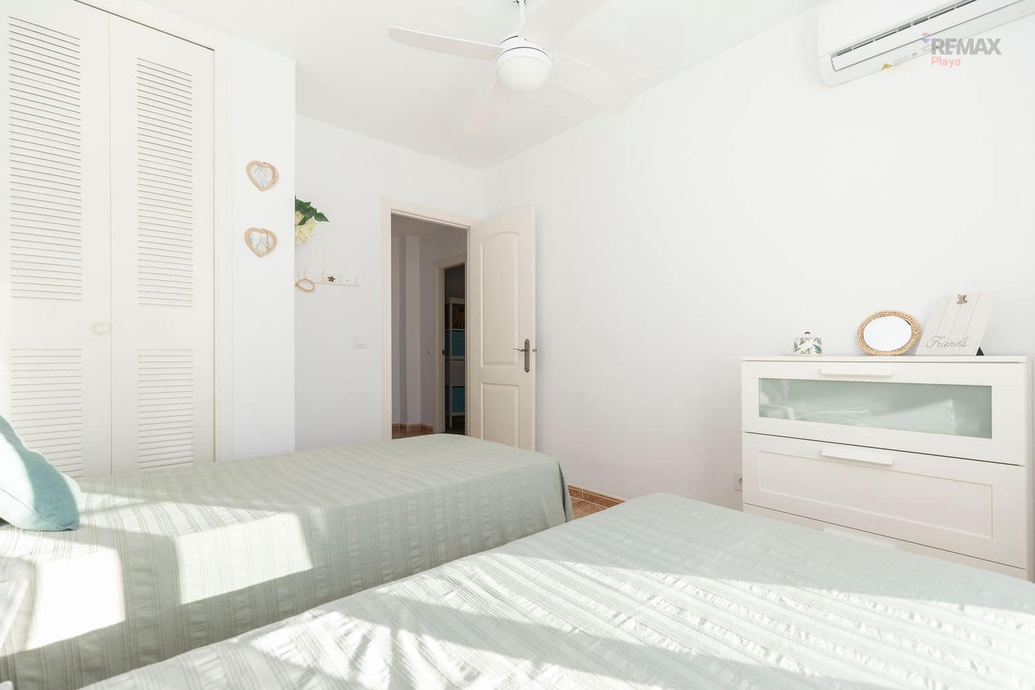 3 makuuhuone Omakotitalo myytävänä paikassa Vera mukana uima-altaan 
autotalli - 274 900 € (Ref: 9788077)