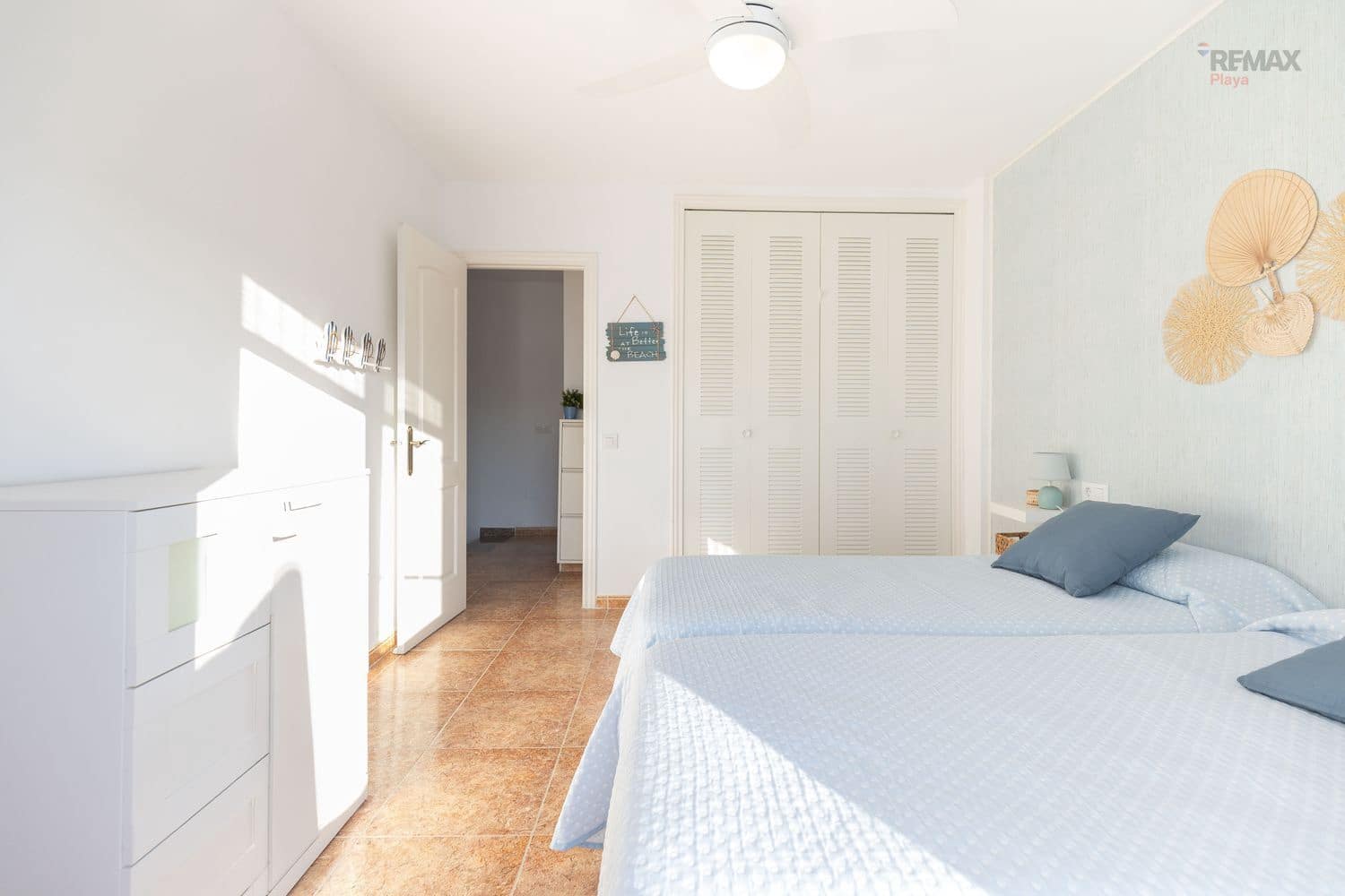 3 makuuhuone Omakotitalo myytävänä paikassa Vera mukana uima-altaan 
autotalli - 274 900 € (Ref: 9788077)