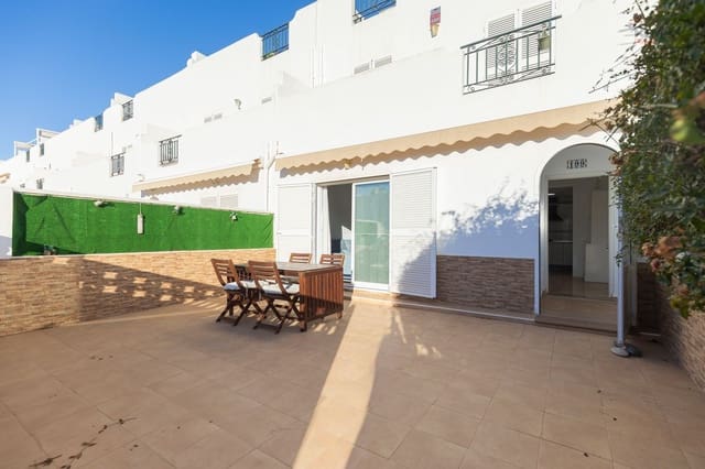 3 makuuhuone Omakotitalo myytävänä paikassa Las Marinas - Pueblo Laguna, Vera mukana uima-altaan 
autotalli - 274 900 € (Ref: 9788077)