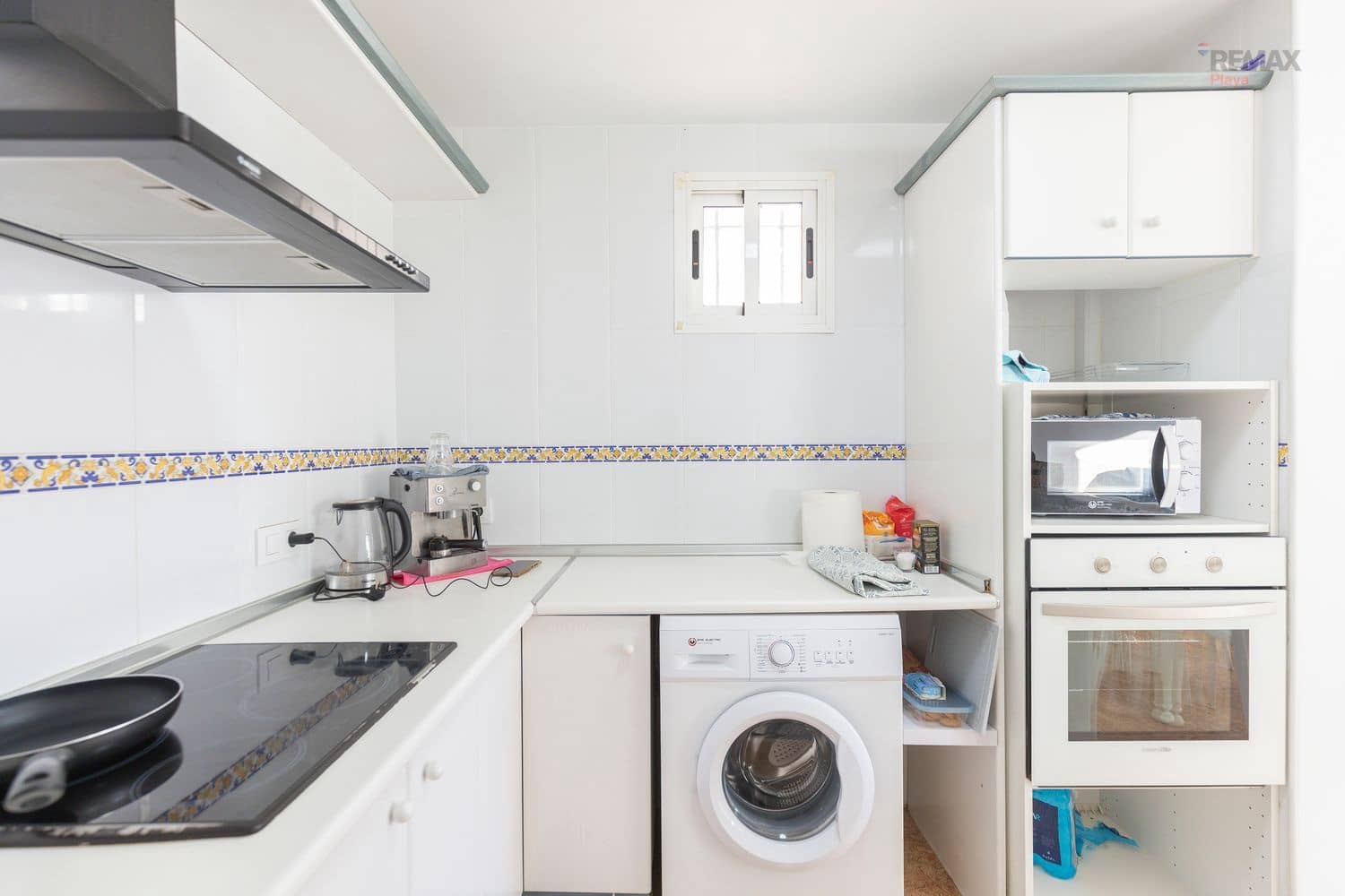 3 makuuhuone Omakotitalo myytävänä paikassa Vera mukana uima-altaan 
autotalli - 274 900 € (Ref: 9788077)