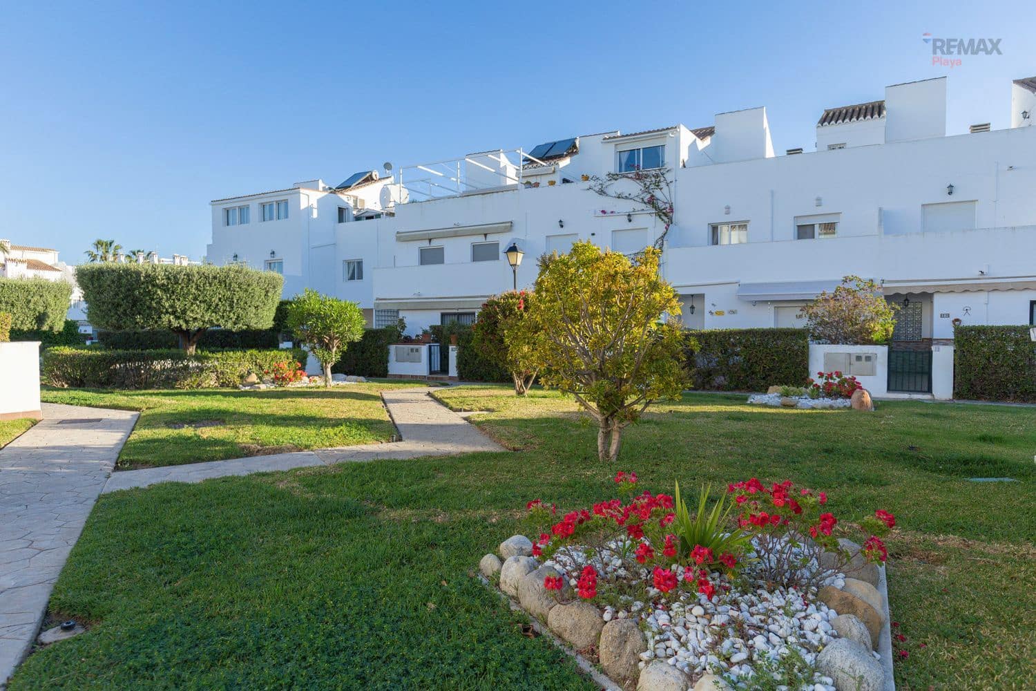 3 makuuhuone Omakotitalo myytävänä paikassa Vera mukana uima-altaan 
autotalli - 274 900 € (Ref: 9788077)