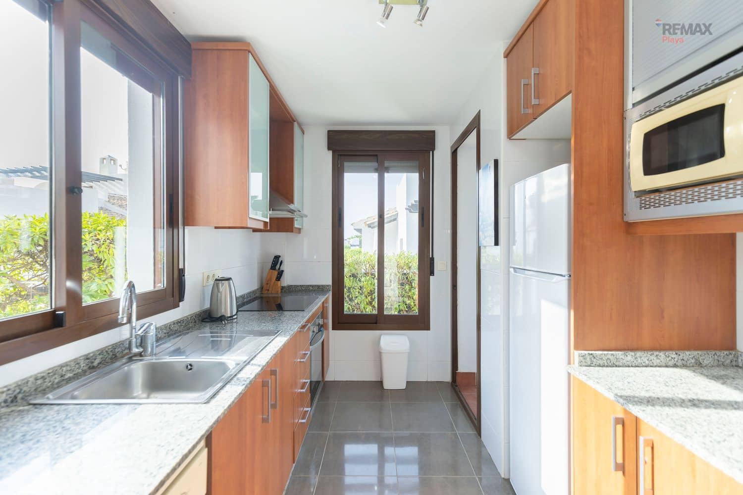 3 bedroom Townhouse for sale in Vera with garage - € 345,000 (Ref: 9816813)