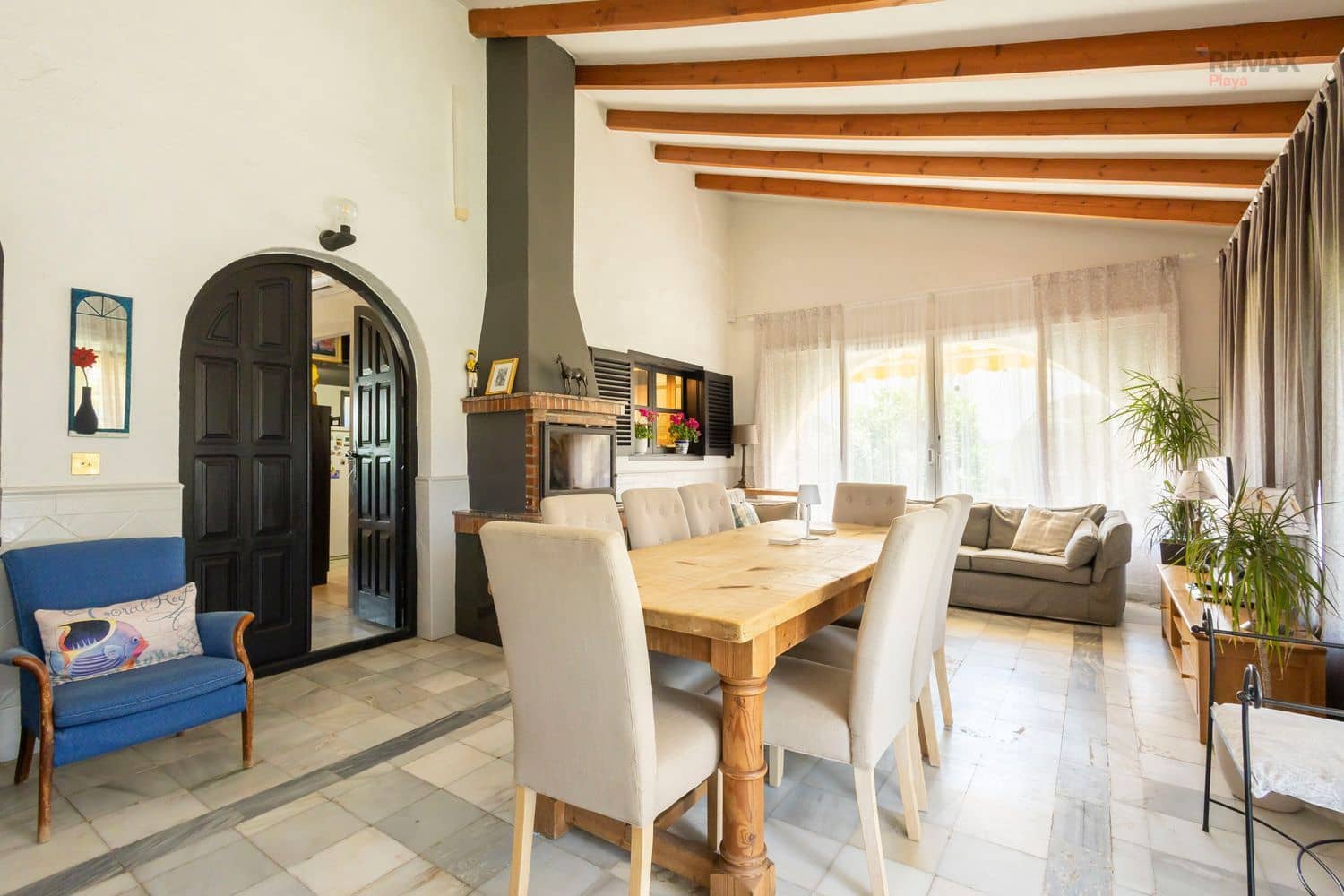 3 bedroom Villa for sale in Puerto del Rey with garage - € 535,000 (Ref: 9826134)