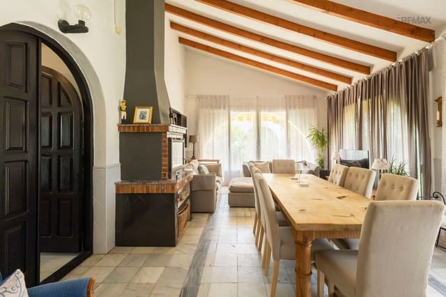 3 soveværelse Villa til salg i Puerto del Rey, Vera med garage - € 535.000 (Ref: 9826134)