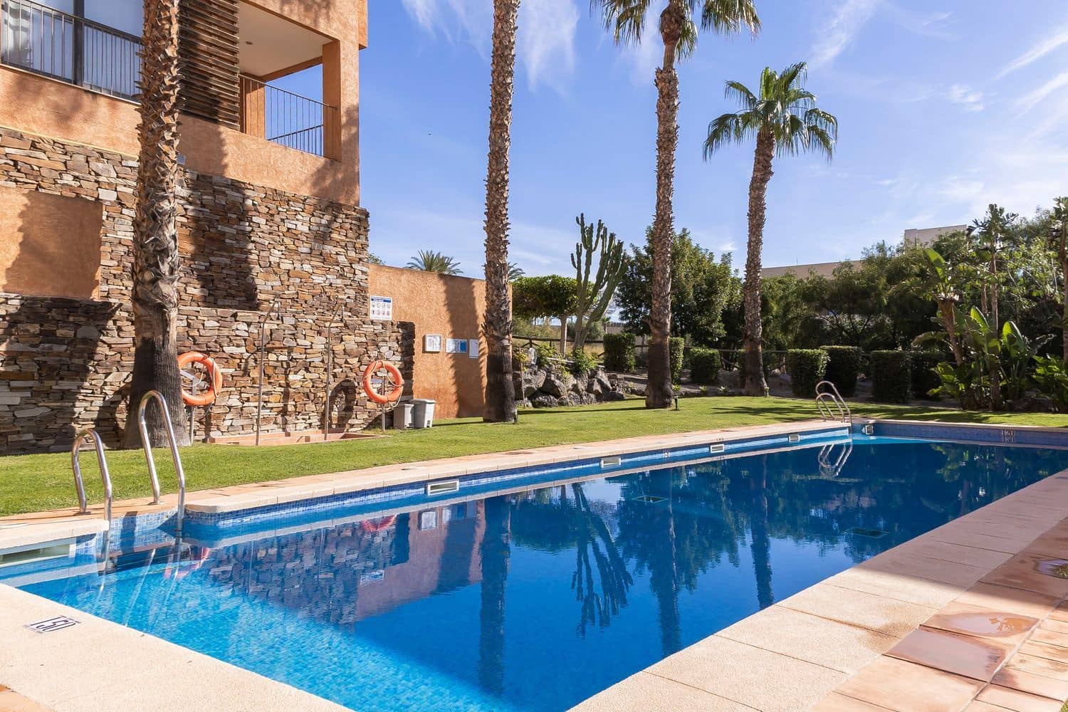 2 bedroom Apartment for rent in Vera with pool garage - € 850 (Ref: 9848988)