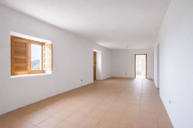 5 slaapkamer Finca/Landhuis te koop in Vélez-Rubio met garage - € 89.000 (Ref: 9868077)