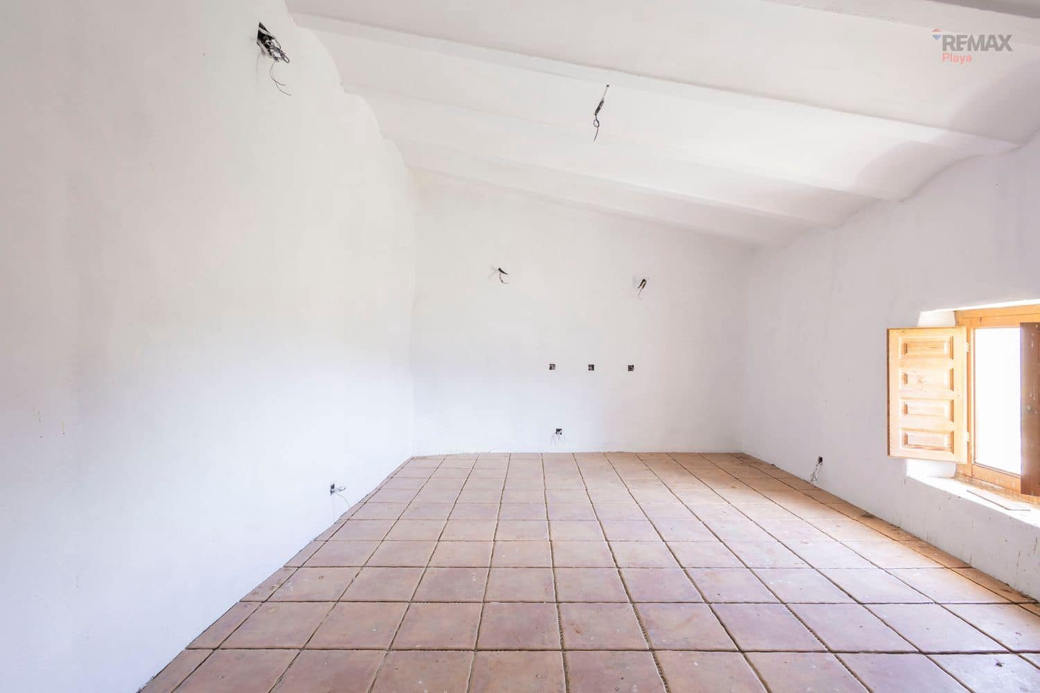 5 slaapkamer Finca/Landhuis te koop in Velez-Rubio met garage - € 89.000 (Ref: 9868077)