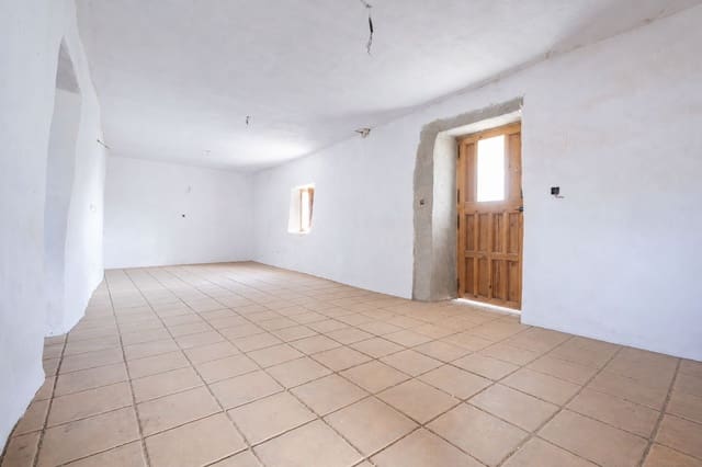 5 slaapkamer Finca/Landhuis te koop in Vélez-Rubio met garage - € 89.000 (Ref: 9868077)