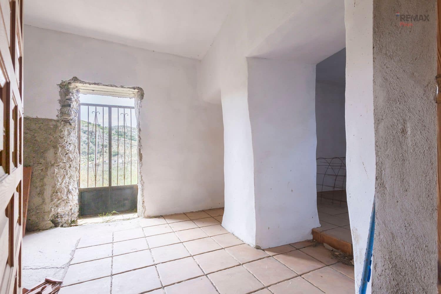 5 slaapkamer Finca/Landhuis te koop in Velez-Rubio met garage - € 89.000 (Ref: 9868077)