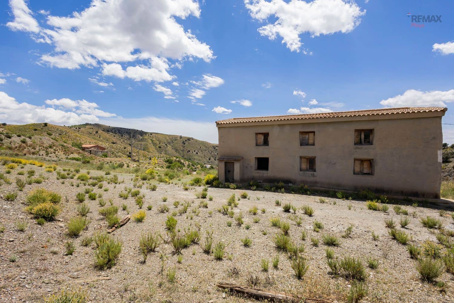 5 slaapkamer Finca/Landhuis te koop in Velez-Rubio met garage - € 89.000 (Ref: 9868077)