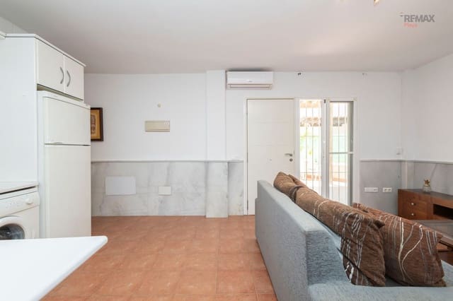 1 slaapkamer Appartement te koop in Vera Playa Naturista, Vera met zwembad garage - € 150.000 (Ref: 9889640)