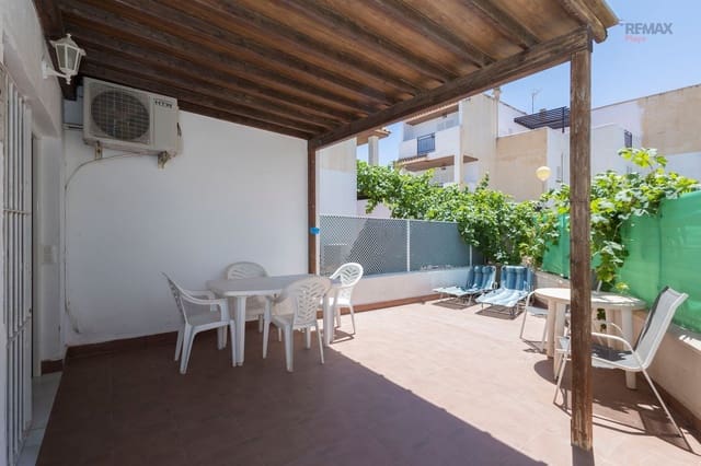 1 slaapkamer Appartement te koop in Vera Playa Naturista, Vera met zwembad garage - € 150.000 (Ref: 9889640)