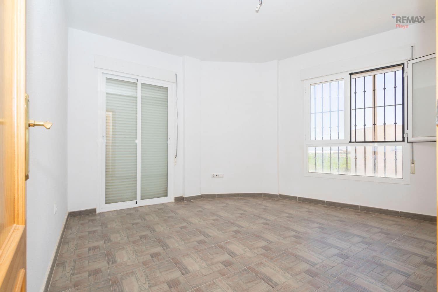 2 bedroom Apartment for sale in Palomares with pool garage - € 145,000 (Ref: 9889641)