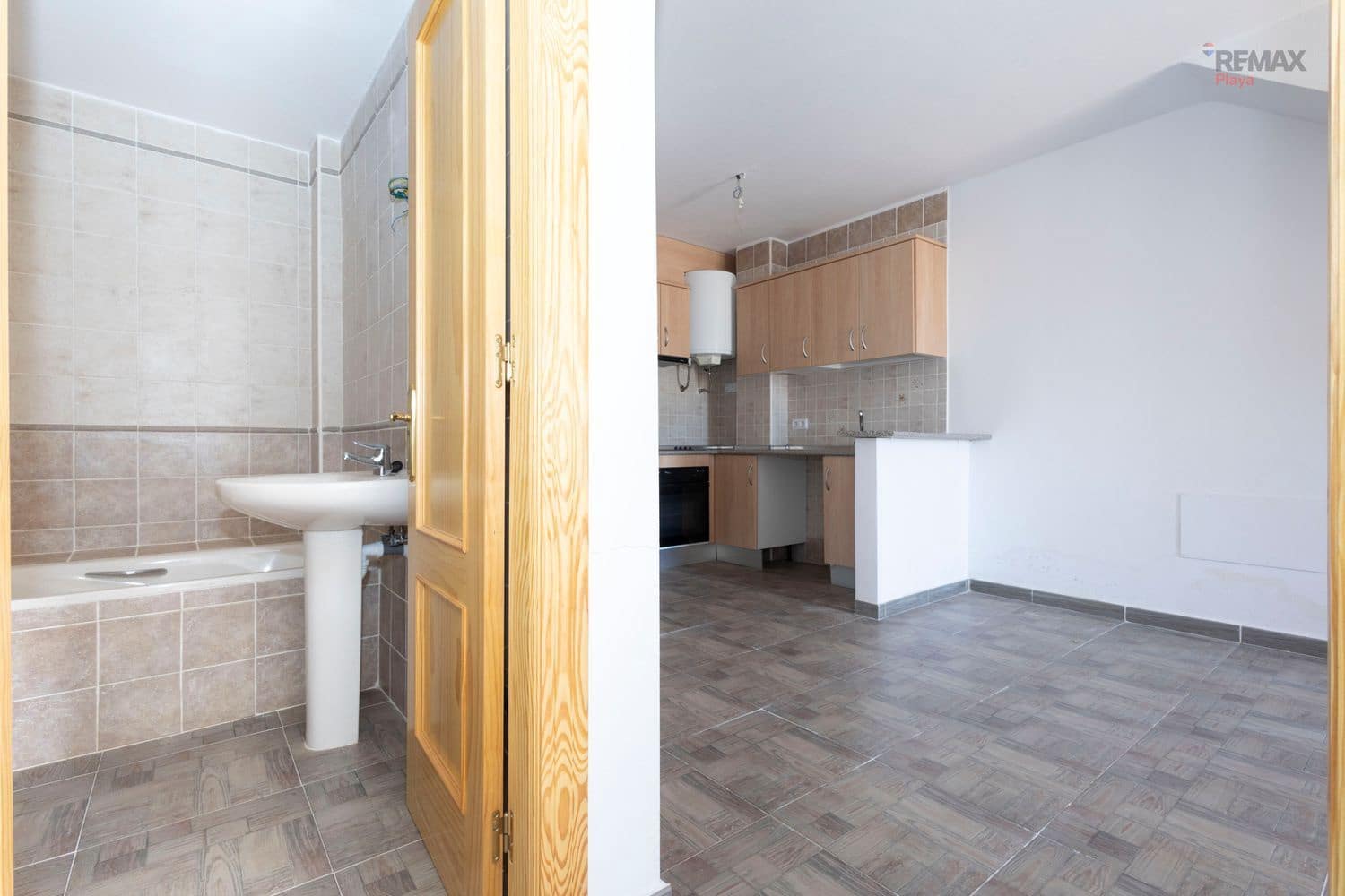 2 bedroom Apartment for sale in Palomares with pool garage - € 145,000 (Ref: 9889641)