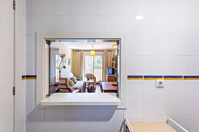 1 makuuhuone Huoneisto myytävänä paikassa Vera Playa Naturista, Vera mukana uima-altaan 
autotalli - 185 000 € (Ref: 9906794)