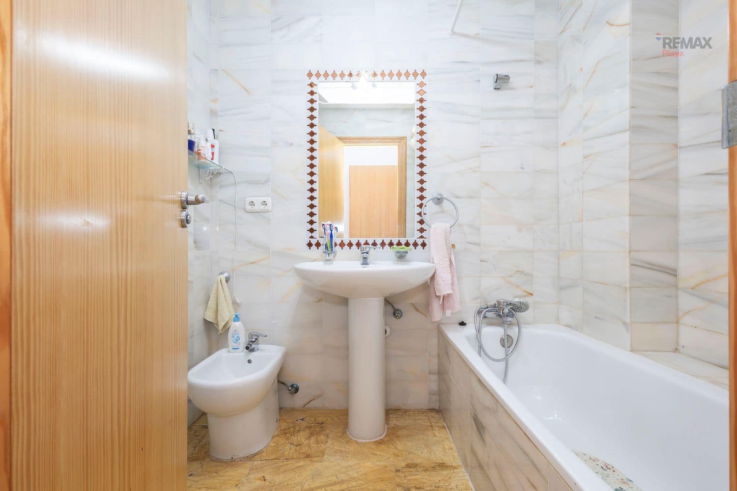 Apartamento de 2 habitaciones en Puerto del Rey en venta con piscina garaje - 249.000 € (Ref: 9919323)