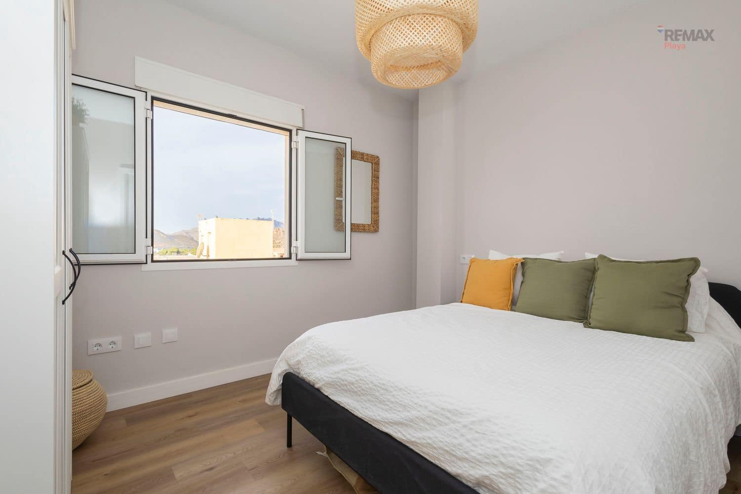3 sypialnia Apartament na sprzedaż w Garrucha z garażem - 299 500 € (Ref: 9932797)