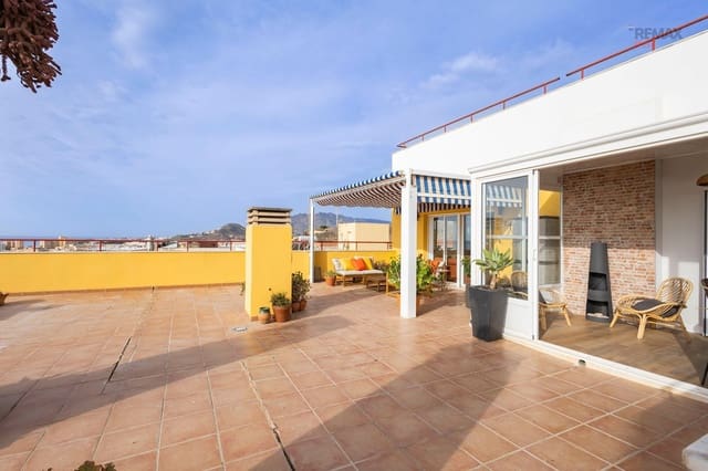 3 slaapkamer Appartement te koop in Garrucha met garage - € 299.500 (Ref: 9932797)