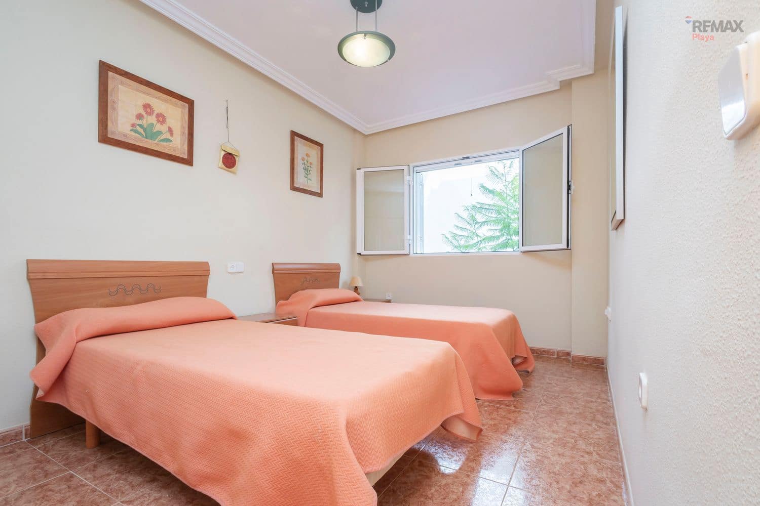 Apartamento de 3 habitaciones en Puerto del Rey en venta con piscina garaje - 264.900 € (Ref: 9978097)