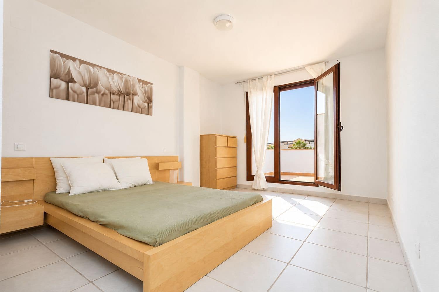 Apartamento de 3 habitaciones en Vera en venta con piscina garaje - 400.000 € (Ref: 9984236)