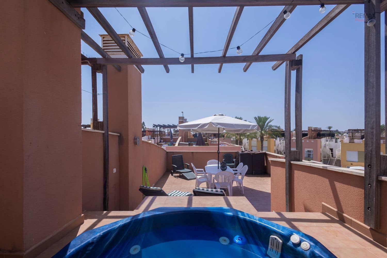 Apartamento de 2 habitaciones en Vera en venta con piscina garaje - 164.900 € (Ref: 9996534)