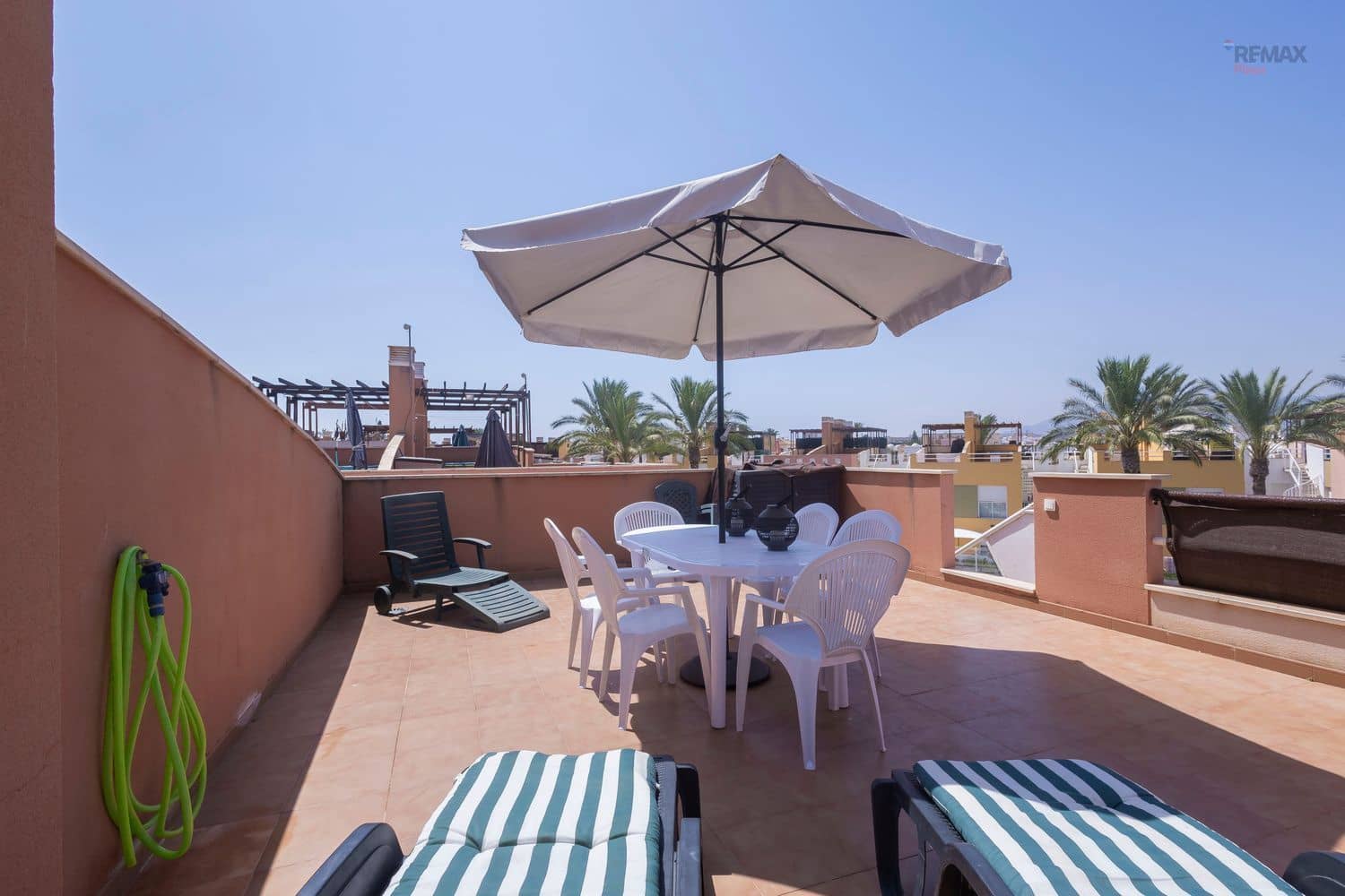 Apartamento de 2 habitaciones en Vera en venta con piscina garaje - 164.900 € (Ref: 9996534)