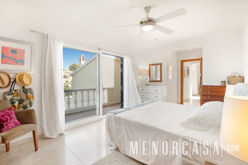 4 soveværelse Villa til salg i Son Bou med swimmingpool - € 1.300.000 (Ref: 8495722)