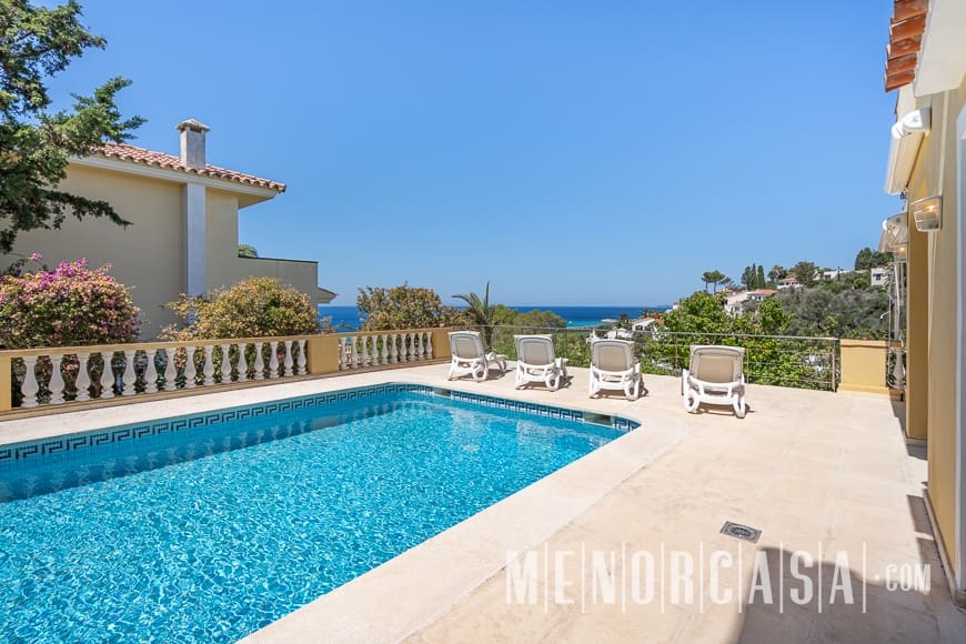 4 soveværelse Villa til salg i Son Bou med swimmingpool - € 1.300.000 (Ref: 8495722)