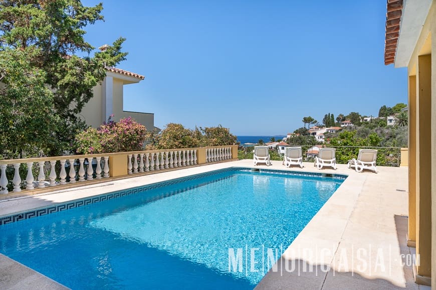 4 soveværelse Villa til salg i Son Bou med swimmingpool - € 1.300.000 (Ref: 8495722)