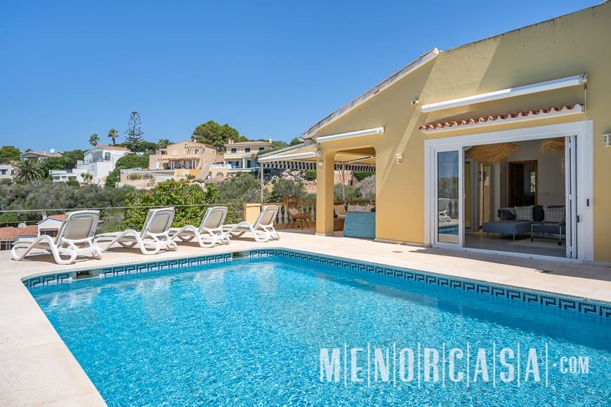 4 soveværelse Villa til salg i Son Bou med swimmingpool - € 1.300.000 (Ref: 8495722)