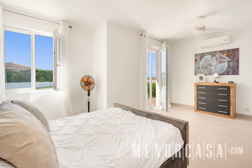 4 soveværelse Villa til salg i Cala Llonga med swimmingpool garage - € 1.450.000 (Ref: 8552278)