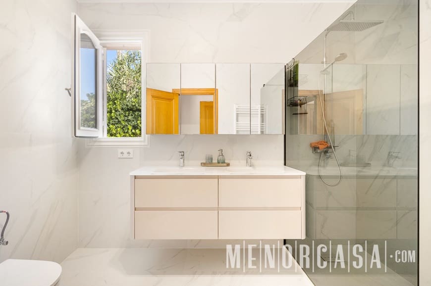 4 soveværelse Villa til salg i Cala Llonga med swimmingpool garage - € 1.450.000 (Ref: 8552278)