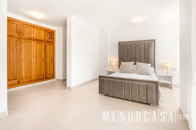 4 soveværelse Villa til salg i Cala Llonga, Mahón / Maó med swimmingpool garage - € 1.450.000 (Ref: 8552278)