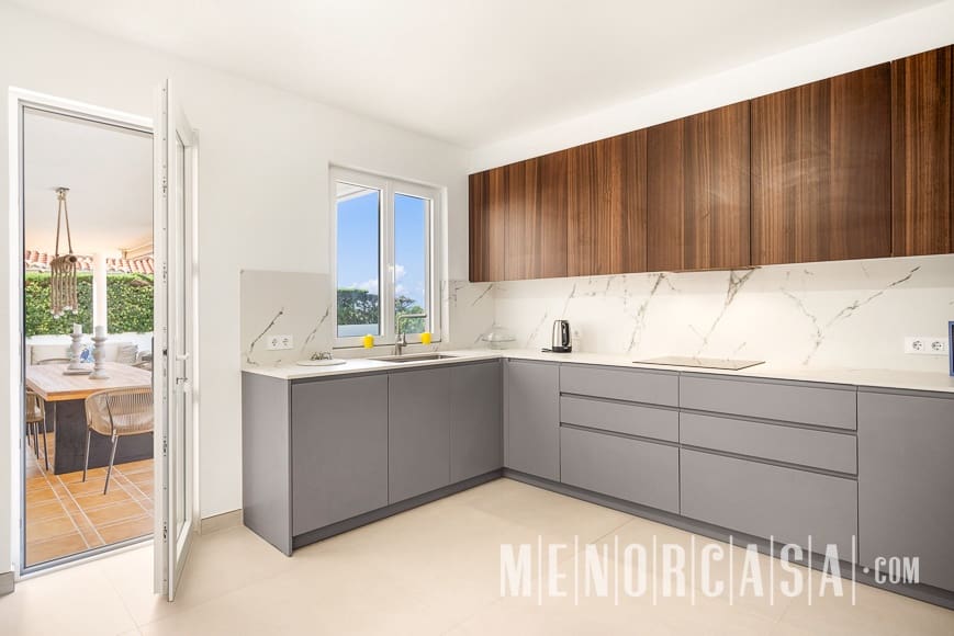 4 soveværelse Villa til salg i Cala Llonga med swimmingpool garage - € 1.450.000 (Ref: 8552278)