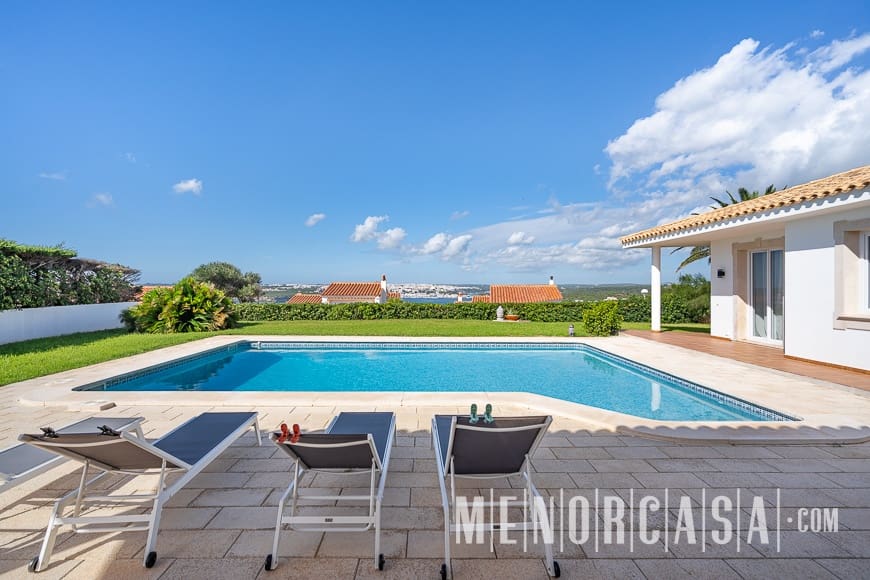 4 soveværelse Villa til salg i Cala Llonga med swimmingpool garage - € 1.450.000 (Ref: 8552278)